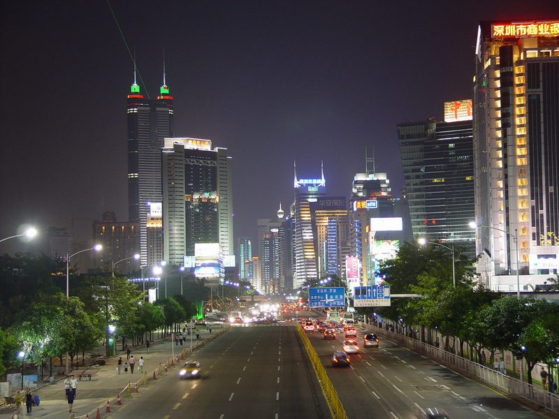 Shenzhen_night_street.JPG