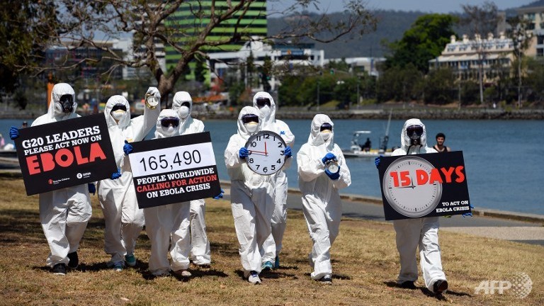 more-ebola-protest.jpg